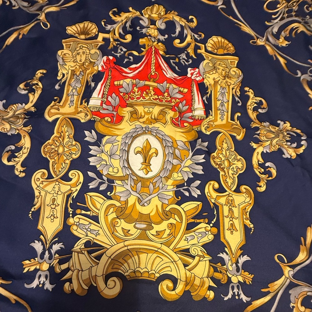 Vintage Talbots Navy Blue/Gold/Red Regal Patterned Silk 31x31”Square Scarf - Picture 6 of 9